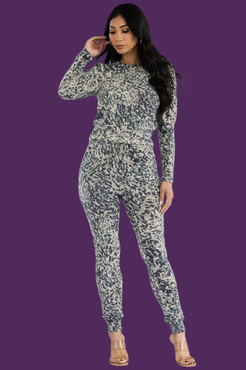 CAMO - 2 PC Top & Jogger Set